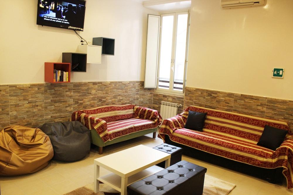 Legends Hostel Rome Buitenkant foto
