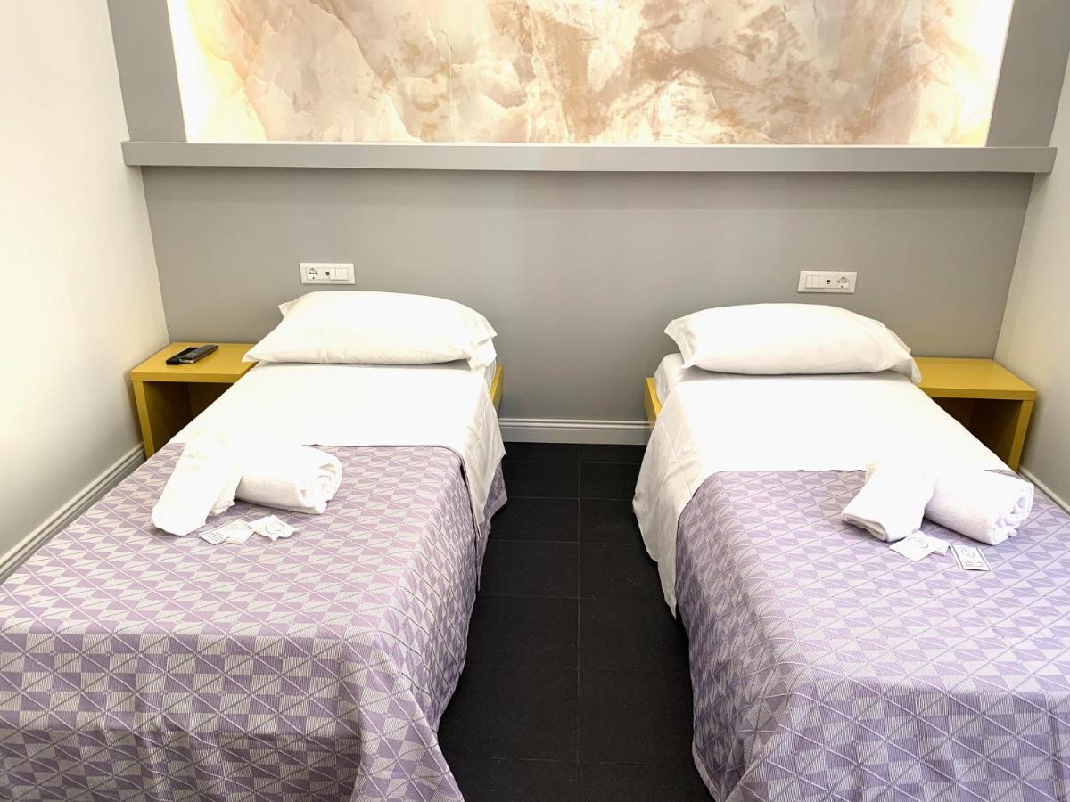 Legends Hostel Rome Buitenkant foto