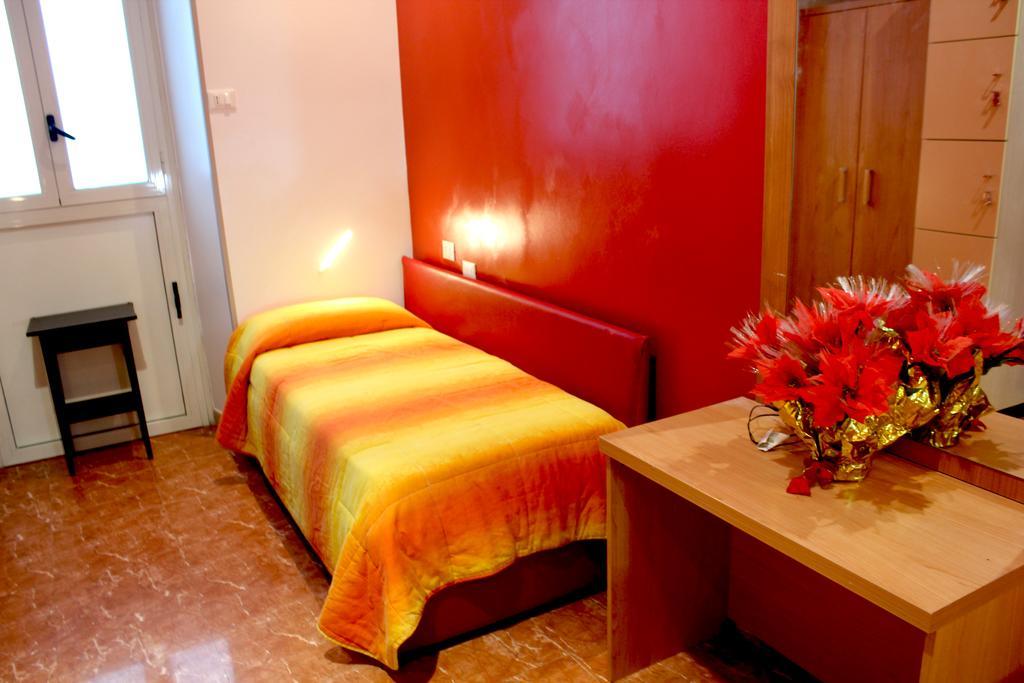 Legends Hostel Rome Buitenkant foto